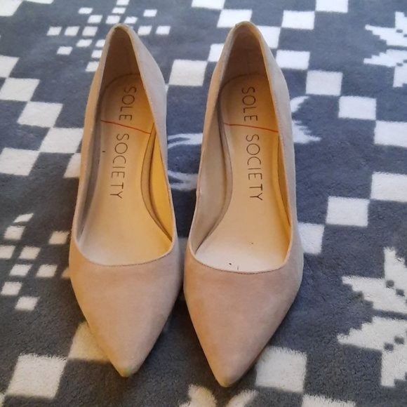 Sole Society Beige Suede Heels - Picture 1 of 9